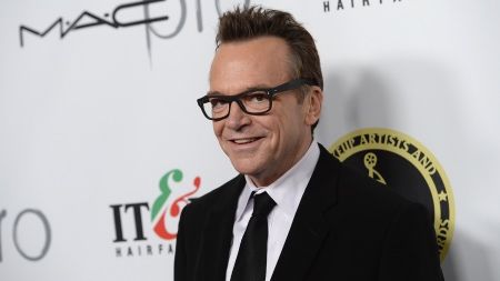 Ep. 259 | Tom Arnold